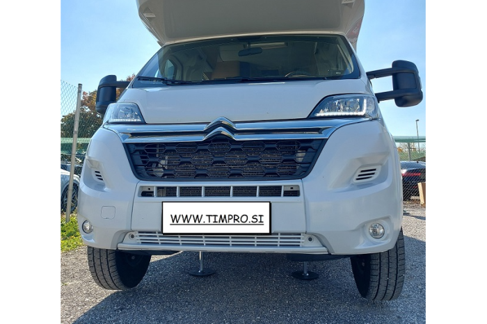 Hydraulic leveling system for vehicles 188